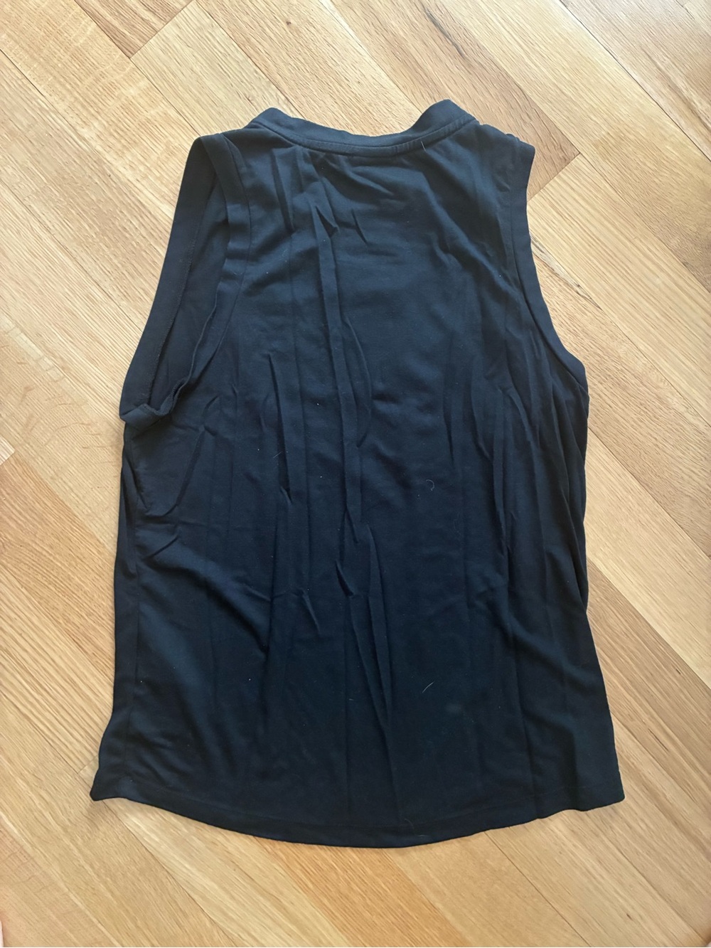Nike Top - Picture 2 of 2